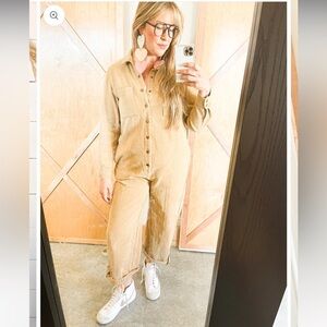 Bucket List Sarah Jumpsuit Tan Button-Up Denim Utility Jumpsuit size large